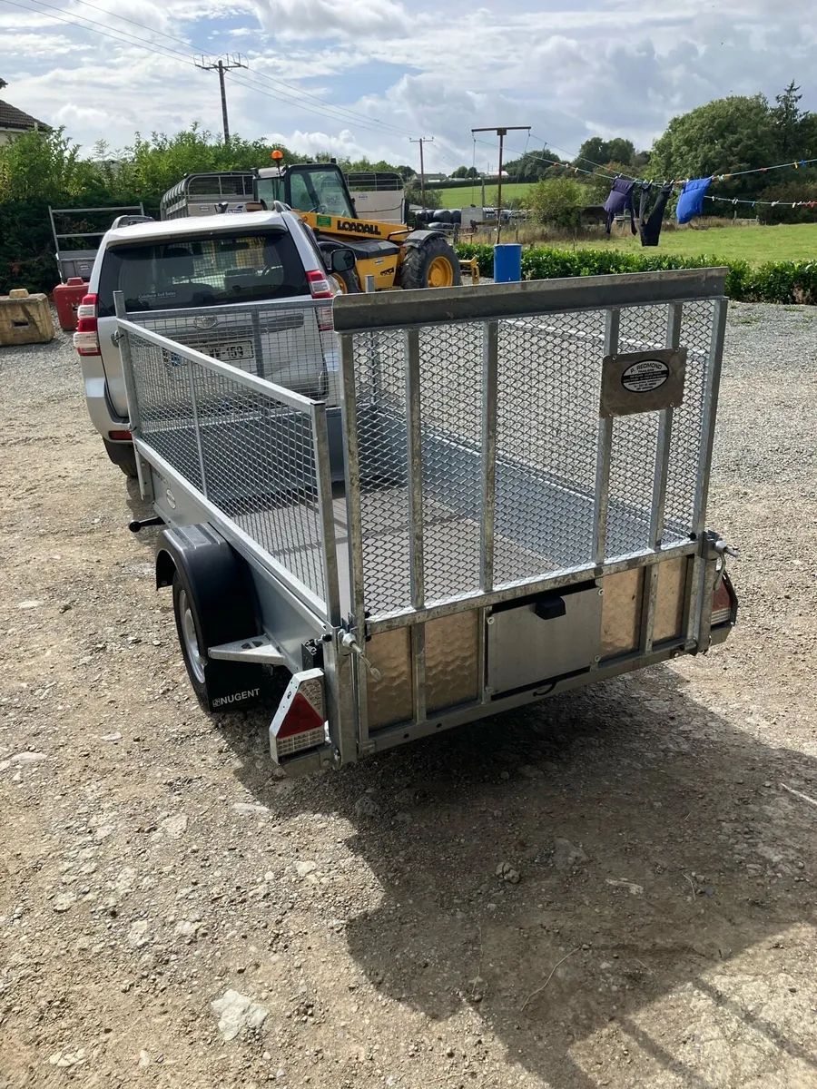 Trailers - Image 2