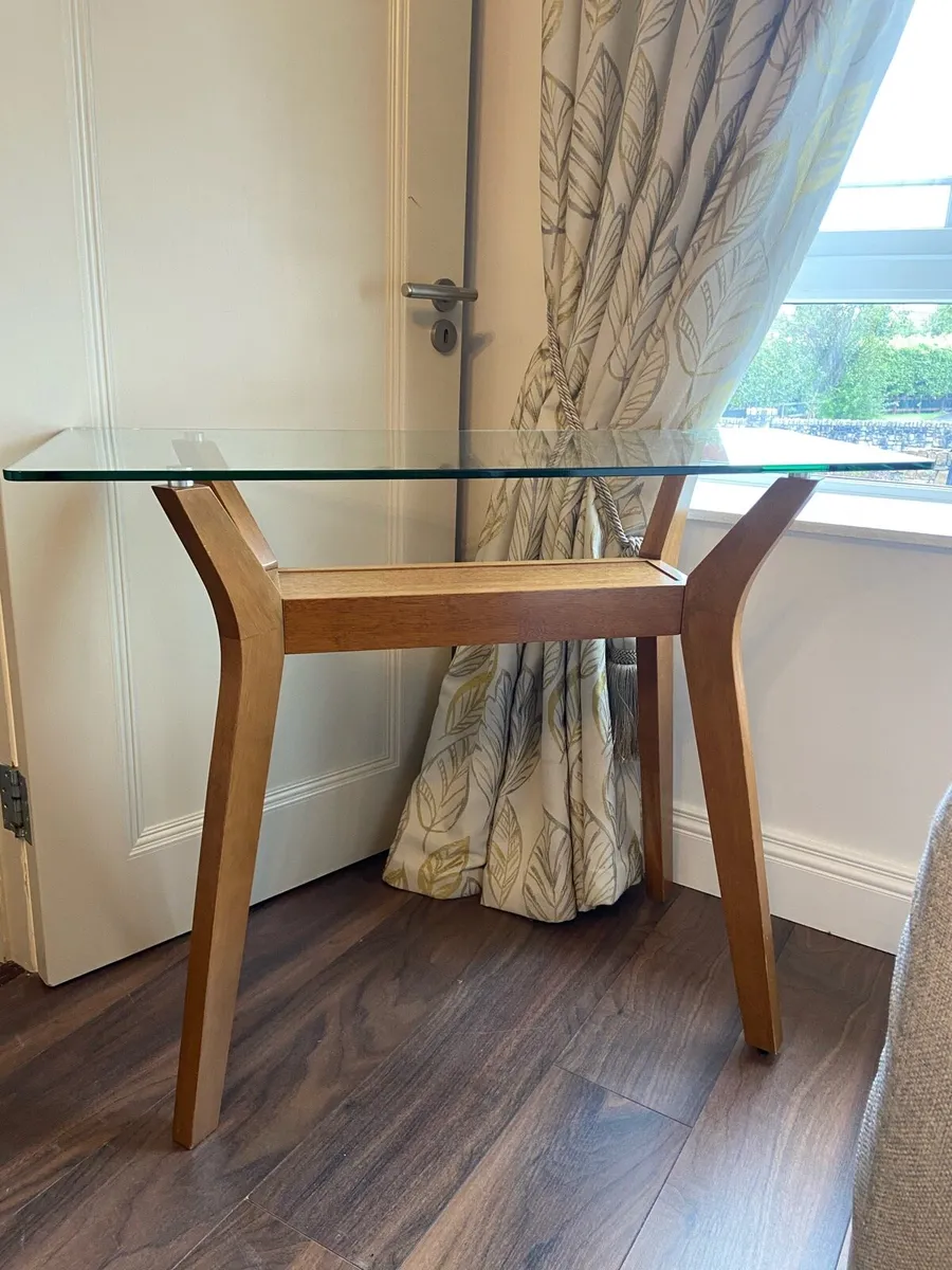 Console table - Image 1