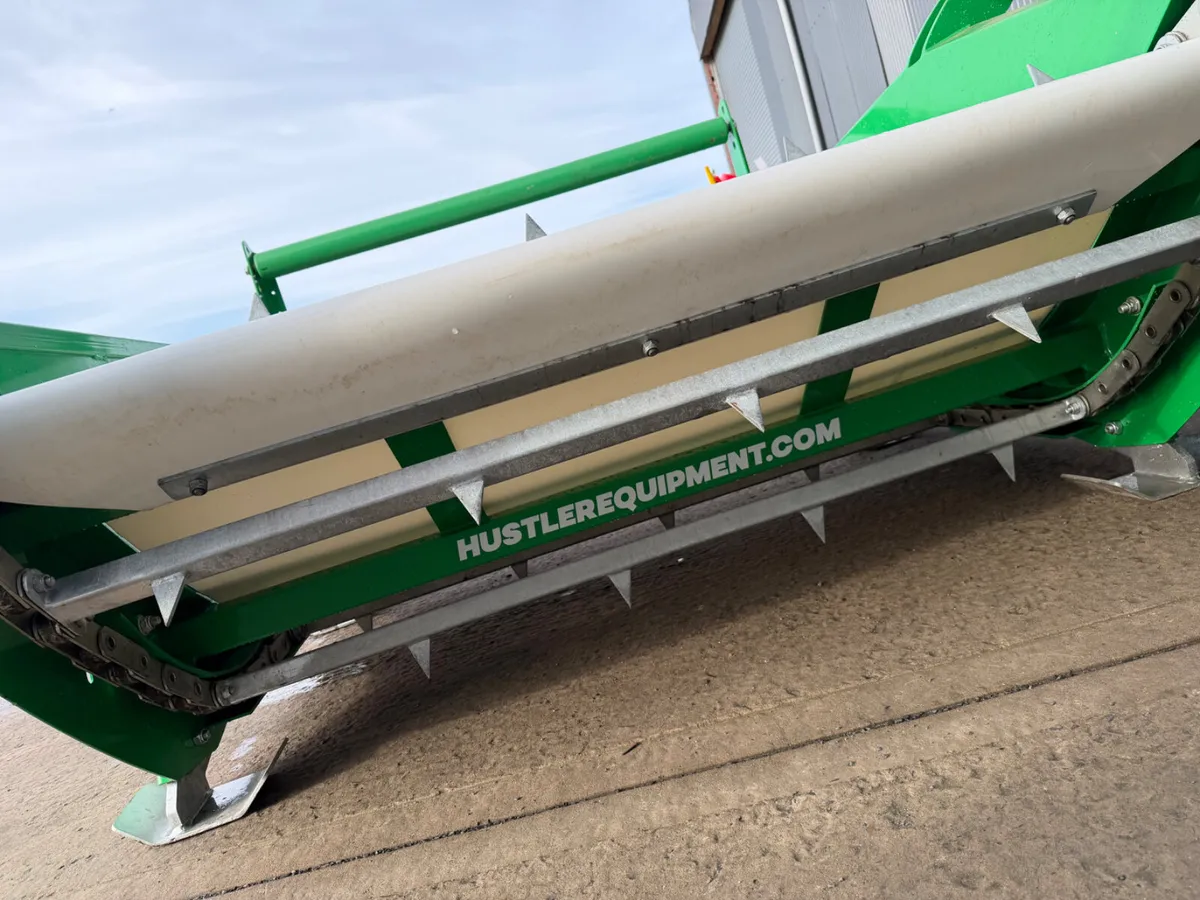 Hustler LX105 Unrolla Bale Feeder **NO VAT! ** - Image 4