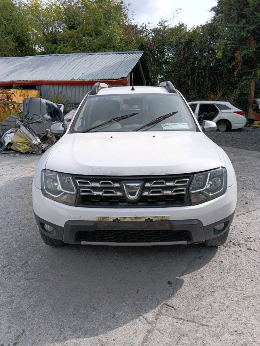 Breaking Dacia duster 2016 diesel - Image 3