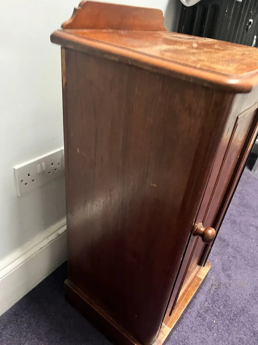 Antique bedside locker - Image 2