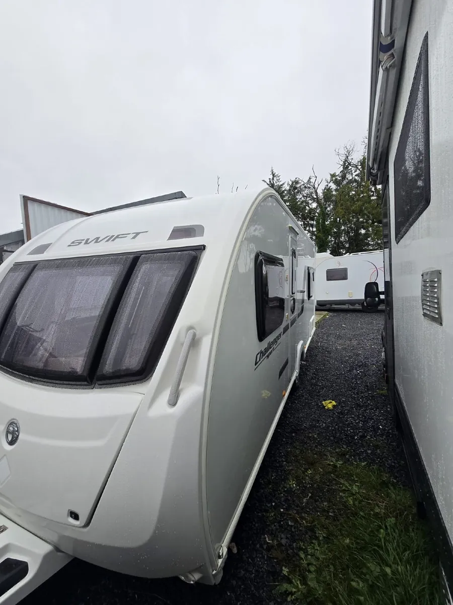 Caravan - Image 2