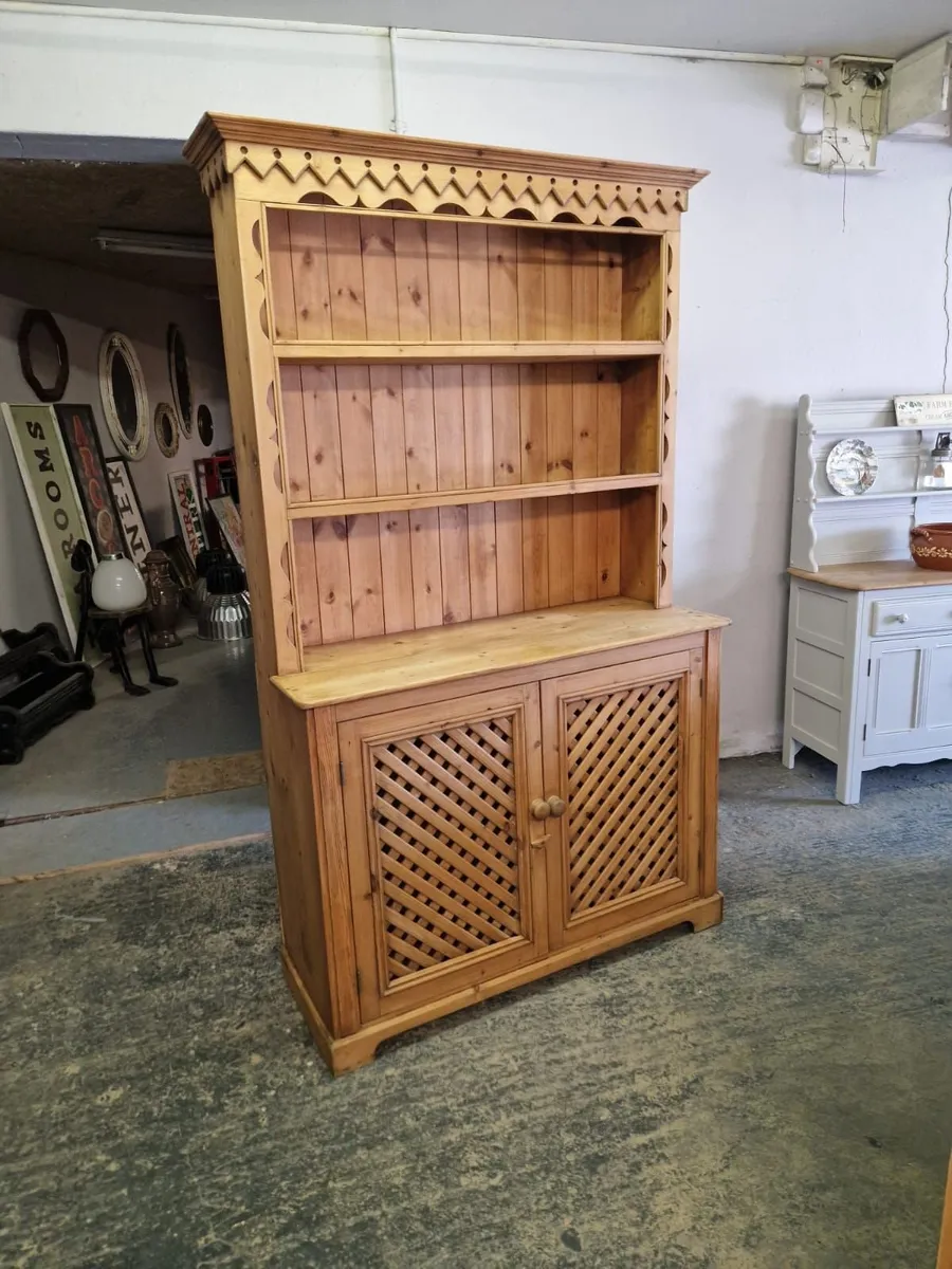Vintage pine kitchen dresser - Image 3