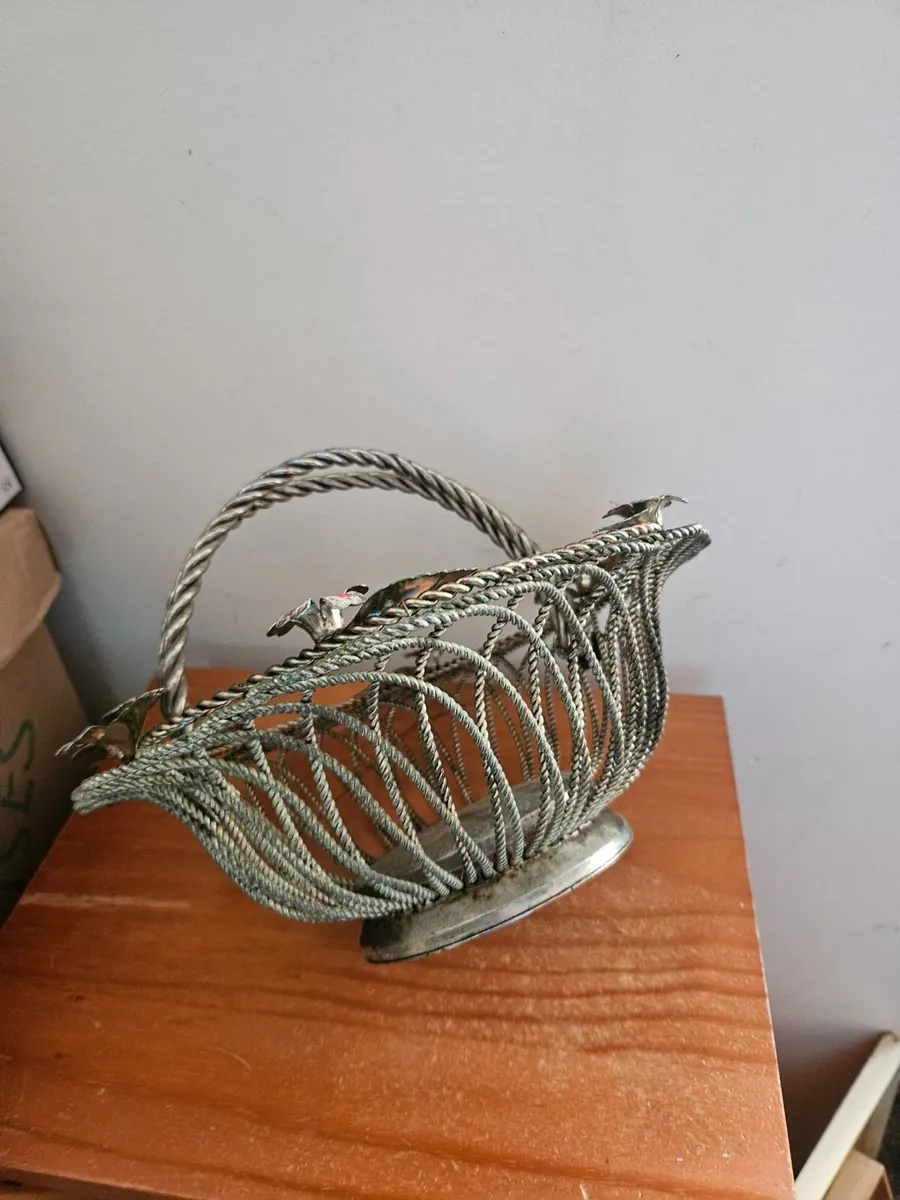 Vintage Antique EPNS Fruit Basket - Image 2