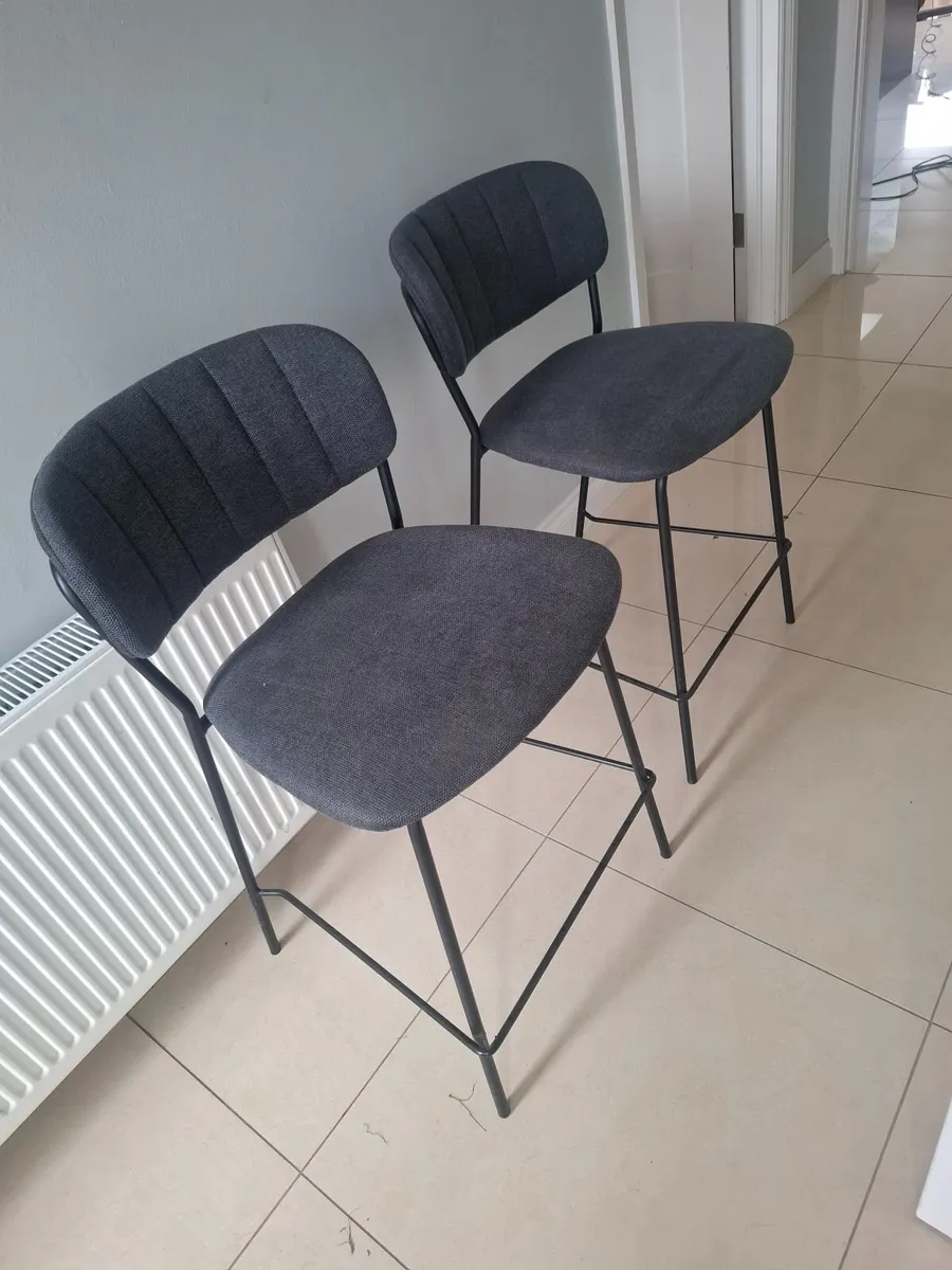 Island stools - Image 1