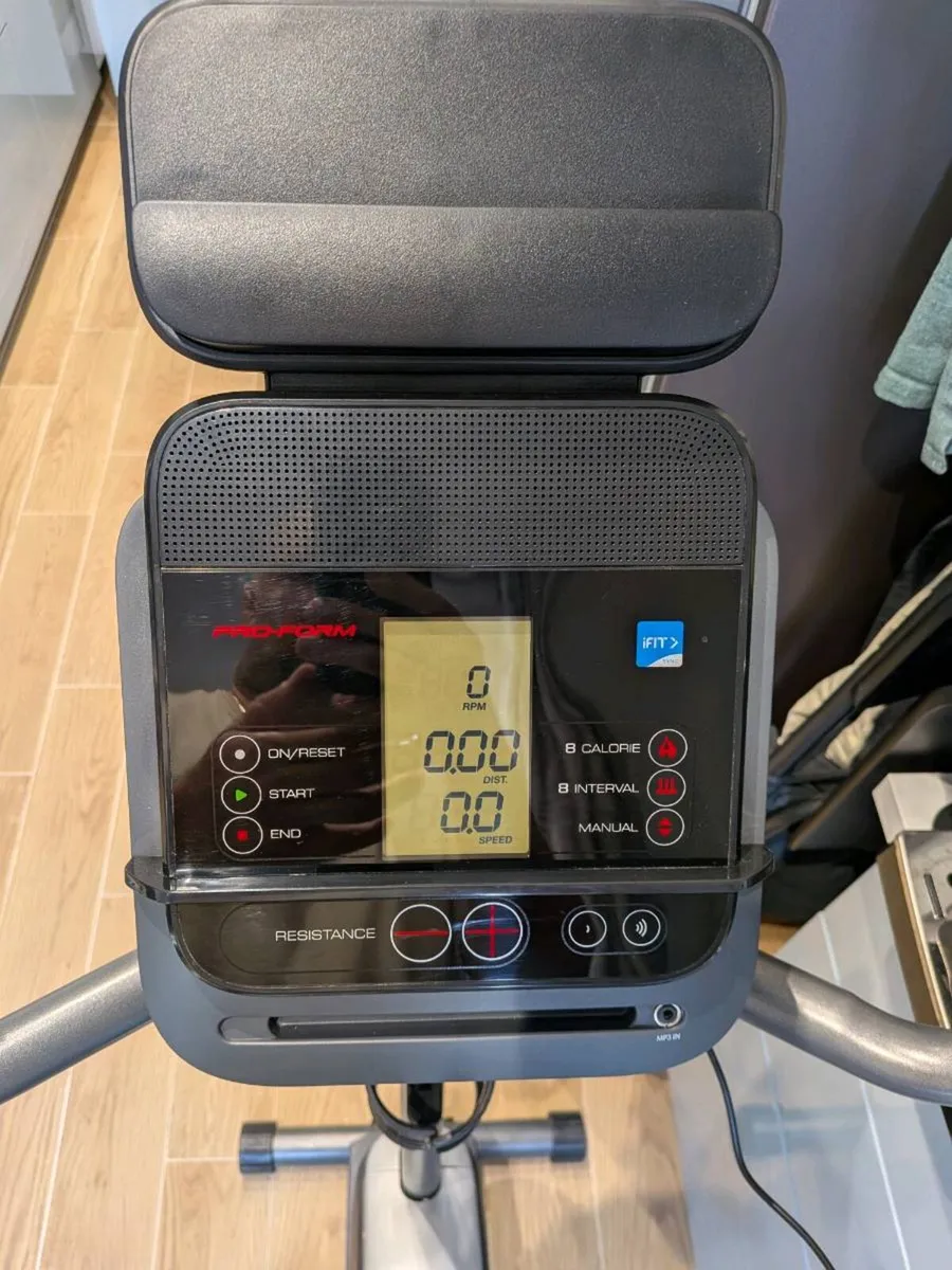 Proform 210 CSX Stationary bike - Image 2