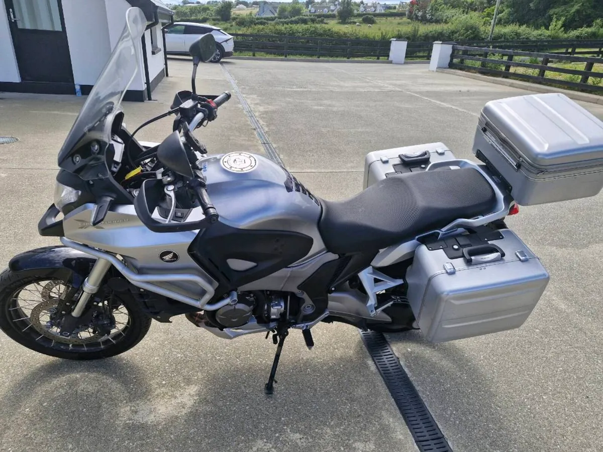 Motorbike - Image 2