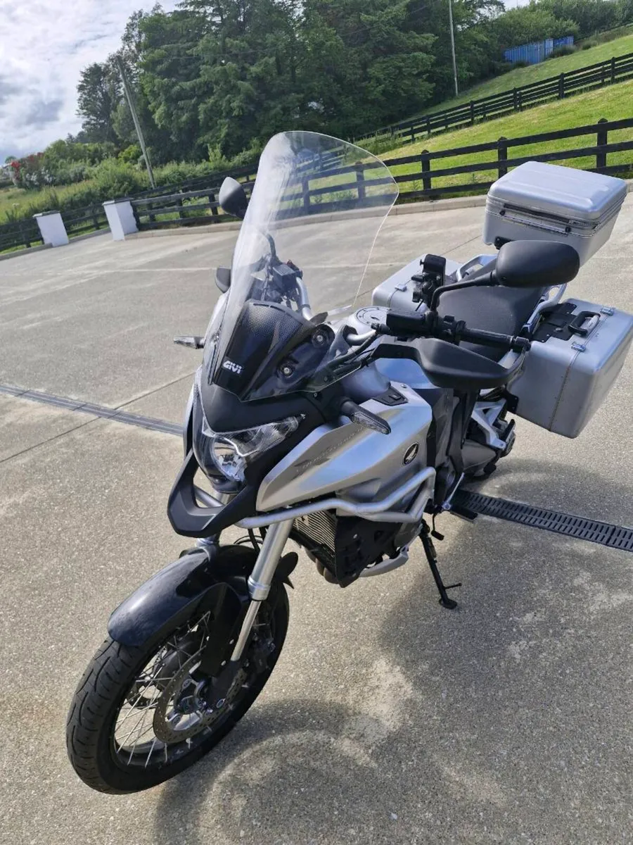 Motorbike - Image 3