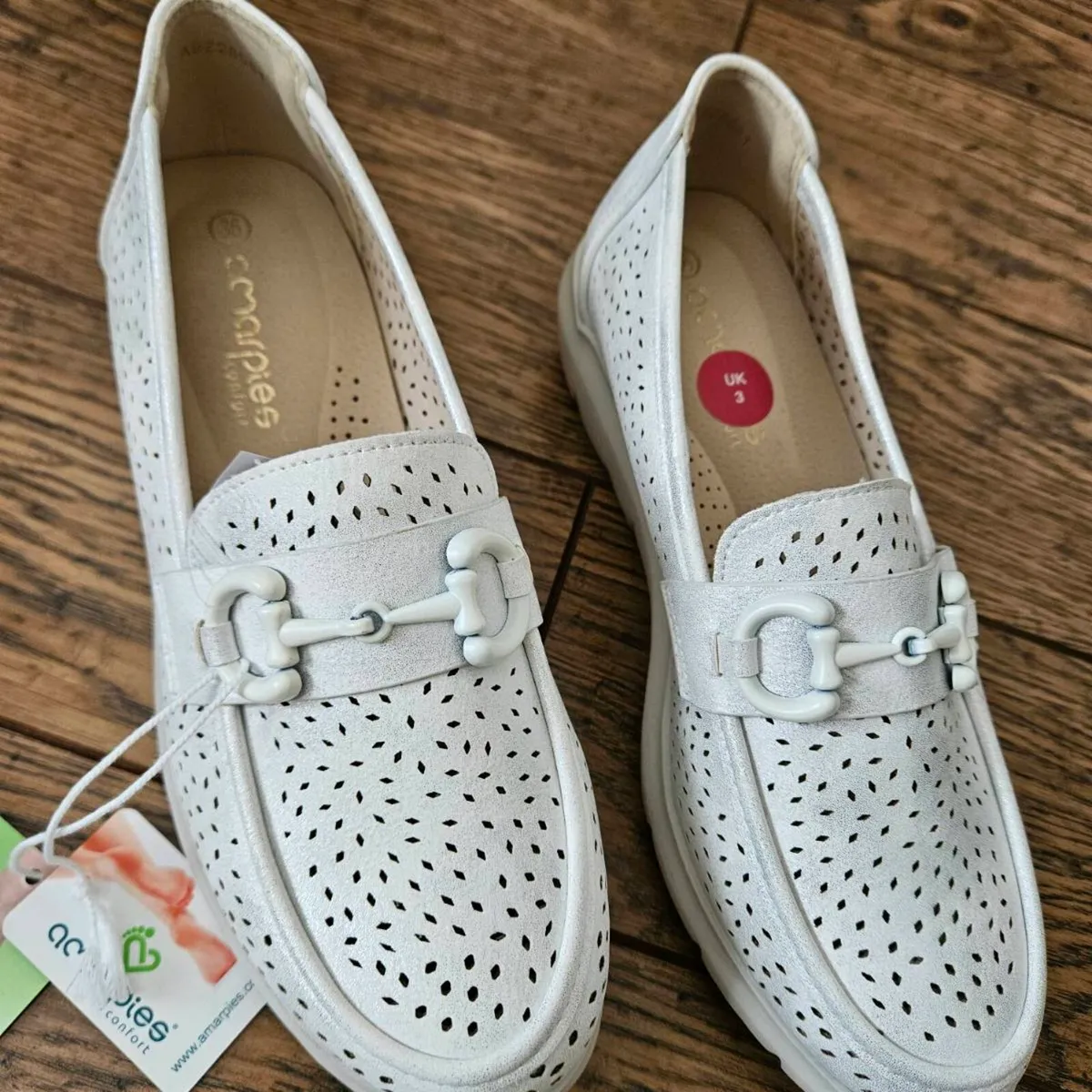 Brand new Amorpies flat shoes - Image 2