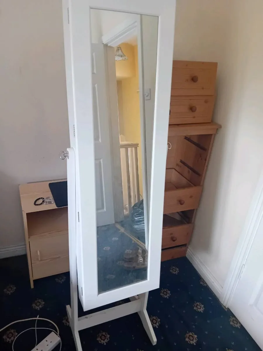 Tall mirror and jewellery stand combo - Image 1