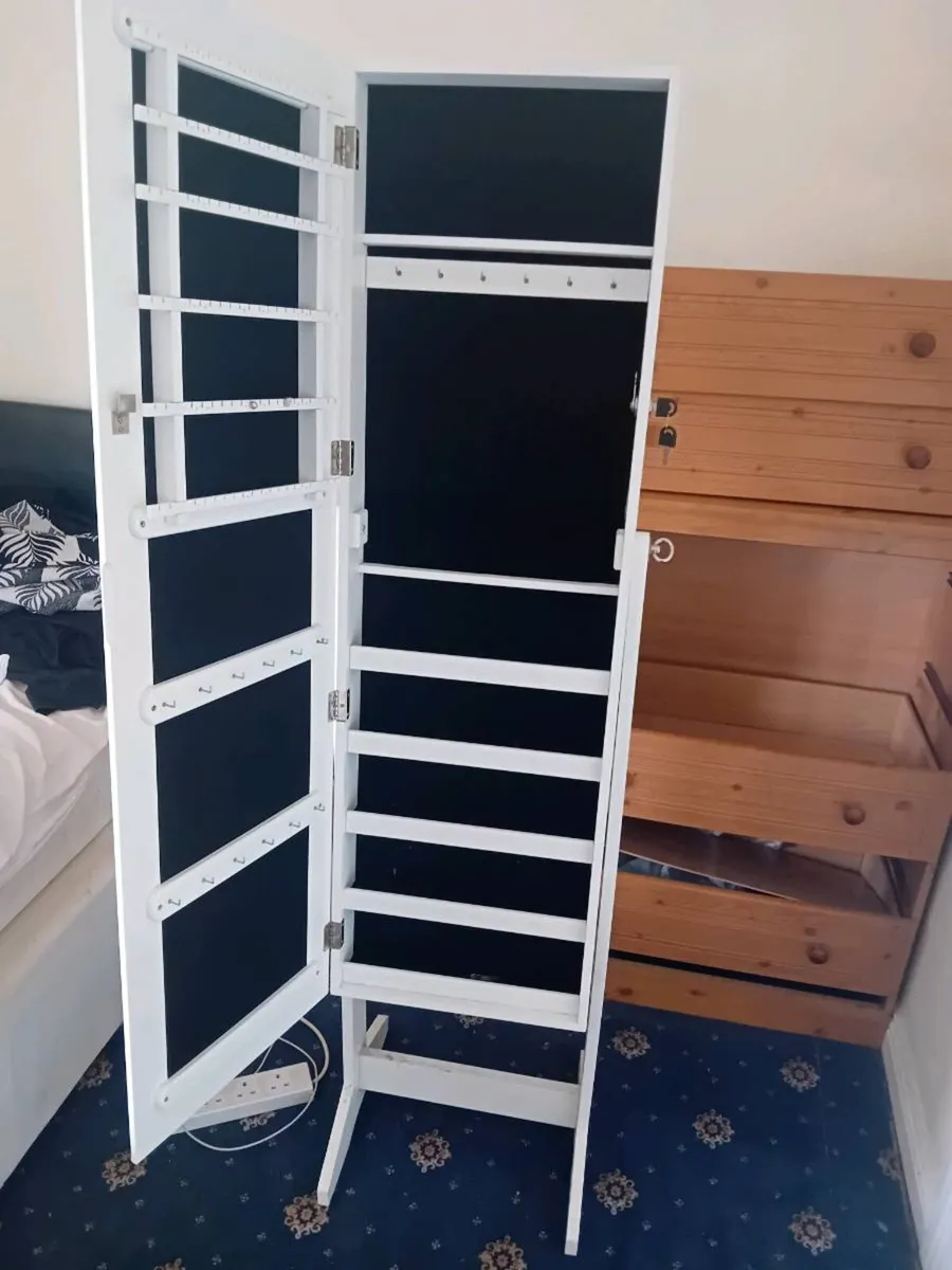 Tall mirror and jewellery stand combo - Image 2