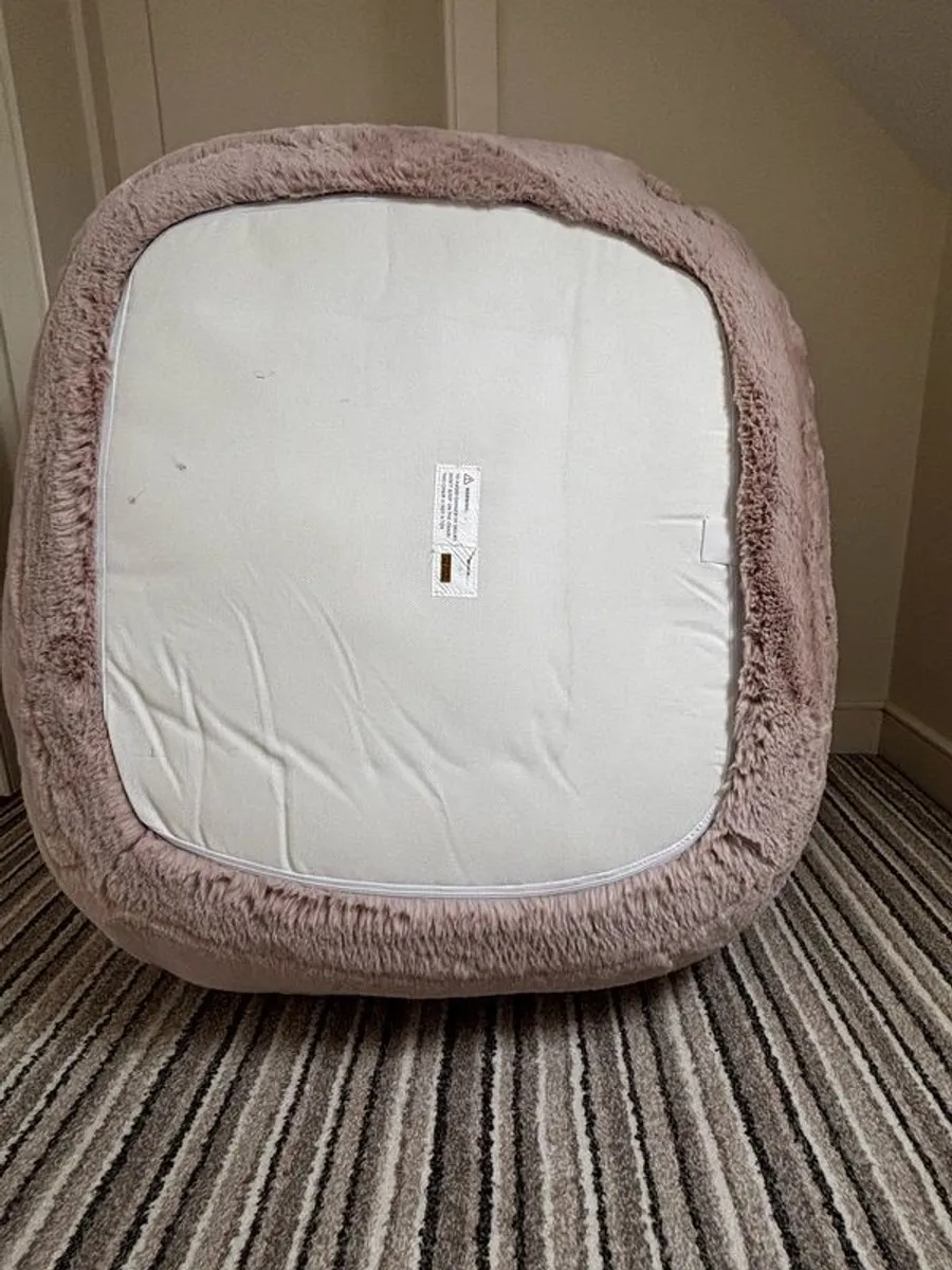 DFI Snug Chair - Pink - Image 4