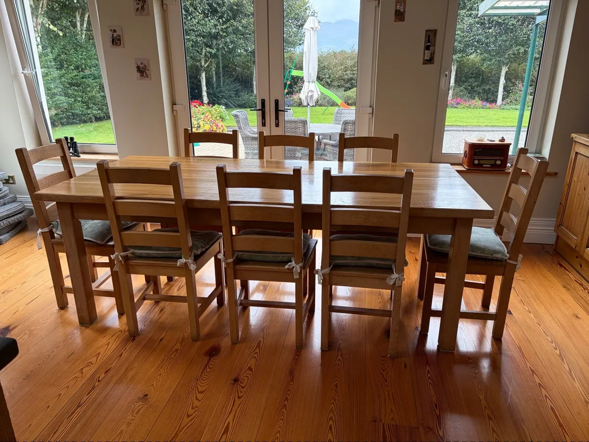 Kitchen table and chairs - Image 4