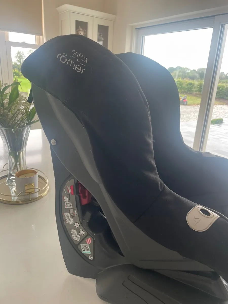 Car seat - Image 2