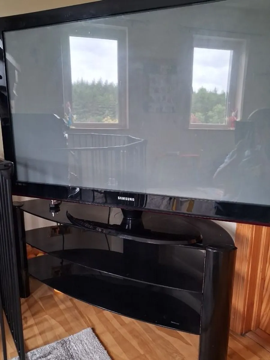 Tv and stand - Image 2