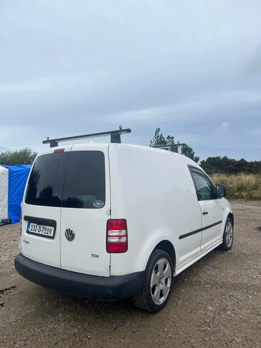 2013 Volkswagen Caddy - Image 4