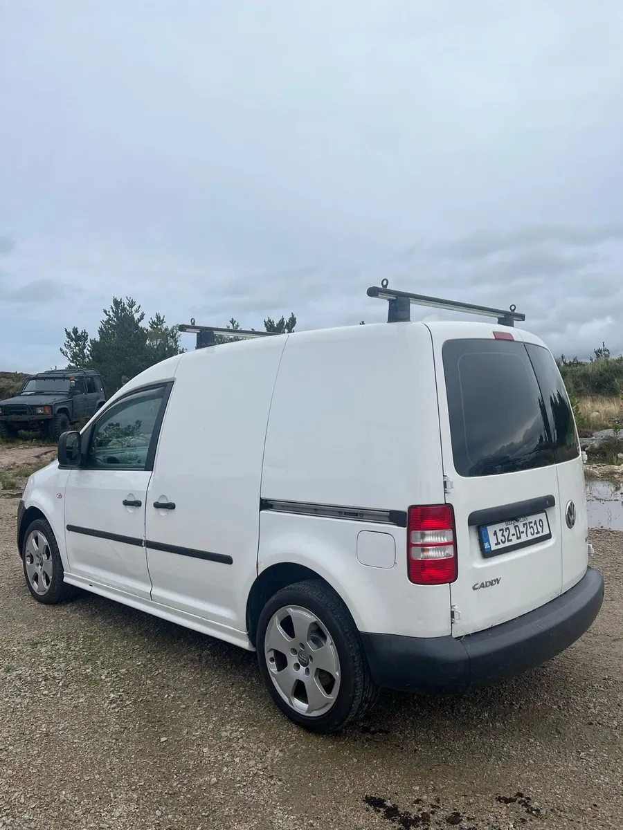 2013 Volkswagen Caddy - Image 3