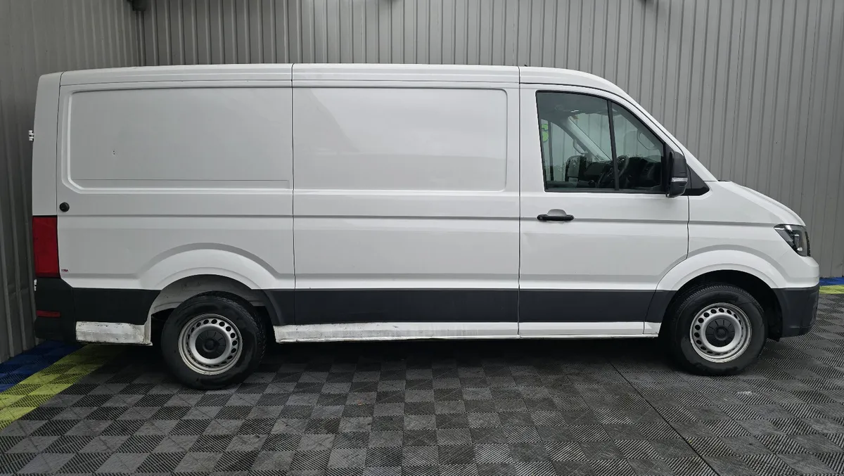 2023 Volkswagen Crafter 2.0D - Image 2