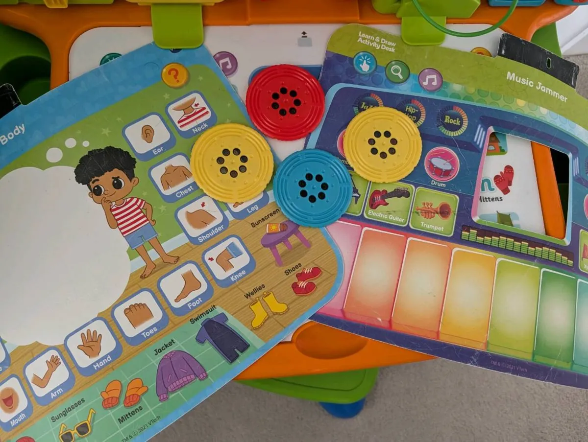 Vtech Learn & Draw Activity Desk - Image 3