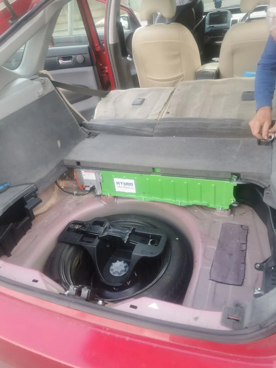 Hybrid Battery Replacement & Mobile Installation - Image 1