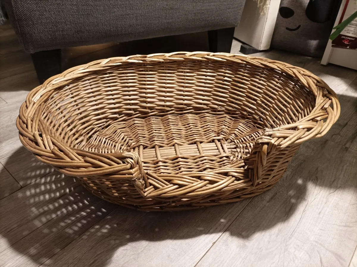 Wicker Pet Bed - Image 2