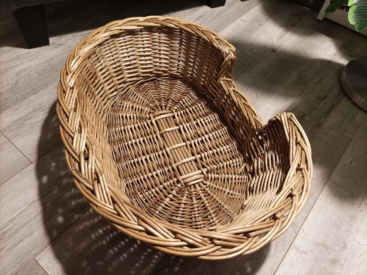 Wicker Pet Bed - Image 3