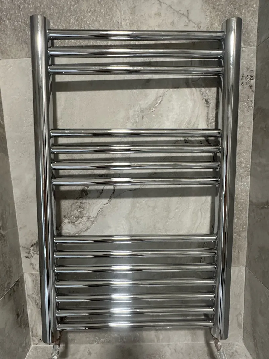 Heated Towel Radiator 500 x 800 - Chrome - New - Image 1