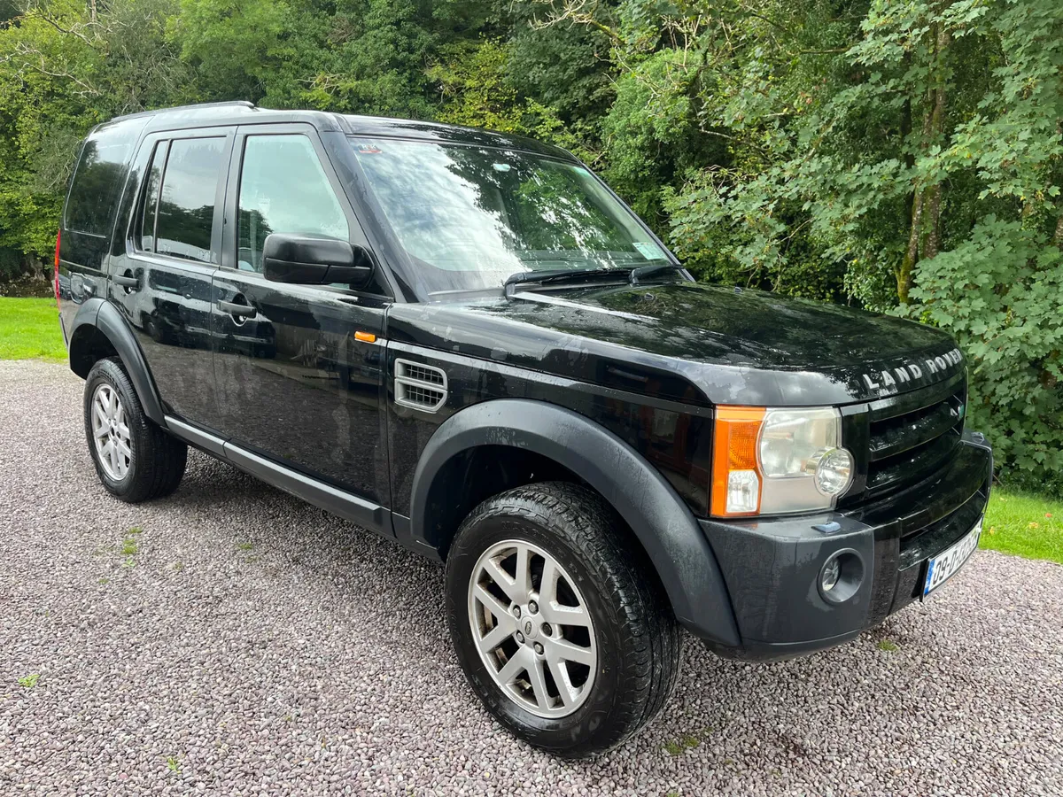 Land Rover Discovery 2009 - Image 1