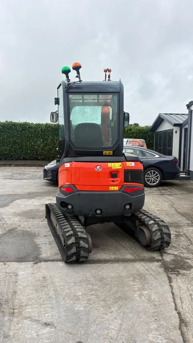 Kubota U27 - 4 - Image 3