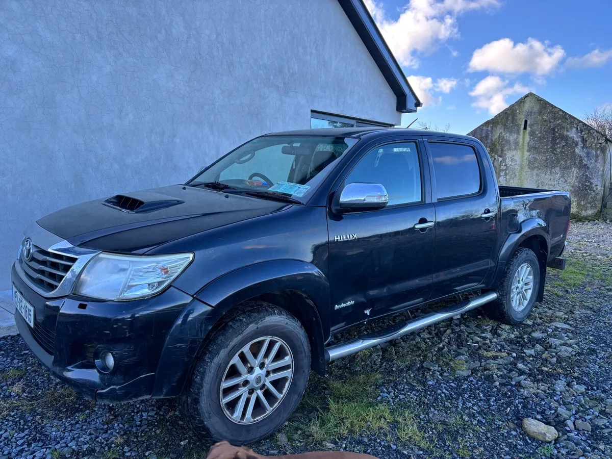 Toyota hilux invincible 3.0 diesel - Image 1