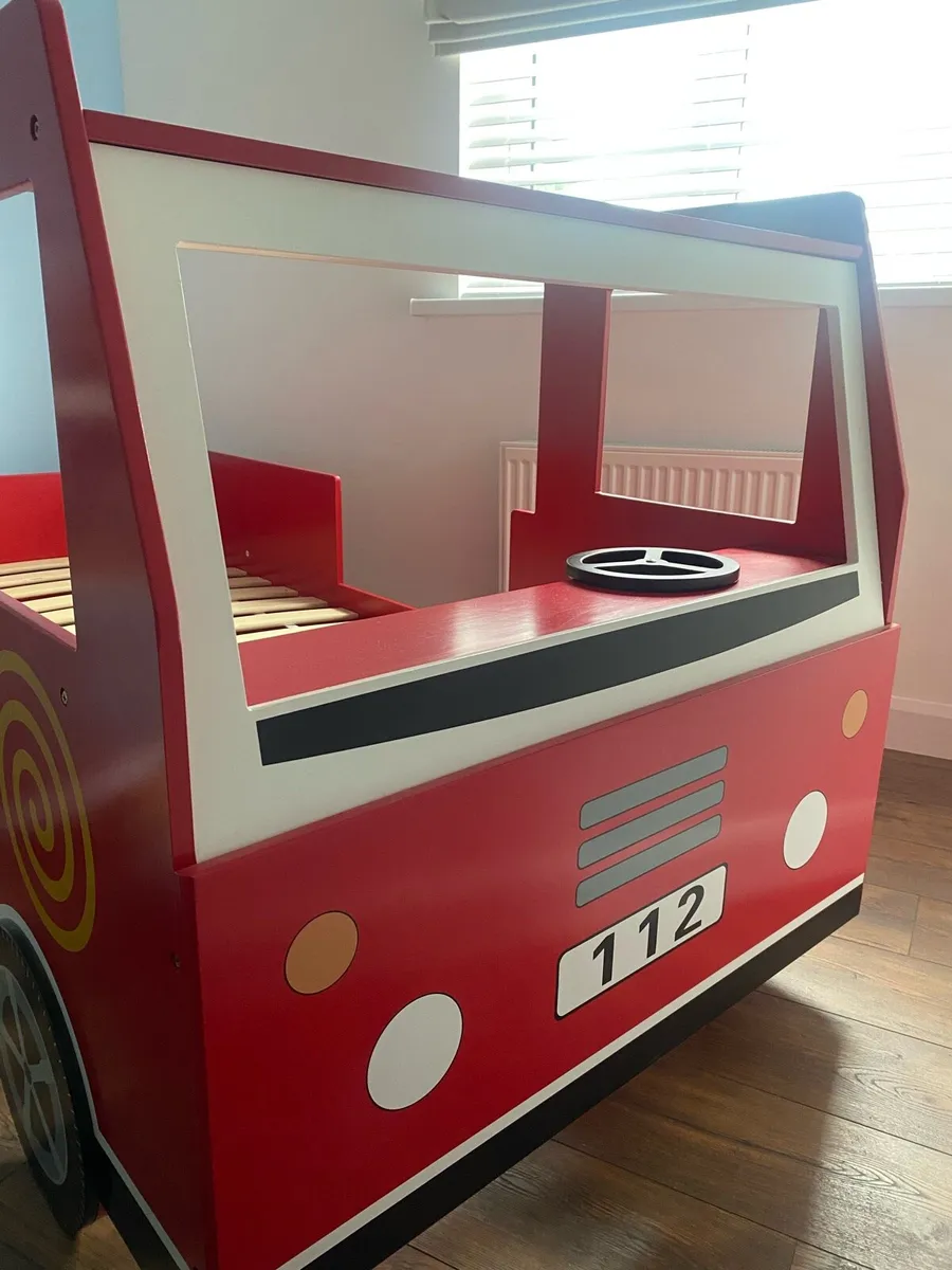 Fire engine children’s single bed size- like new - Image 1