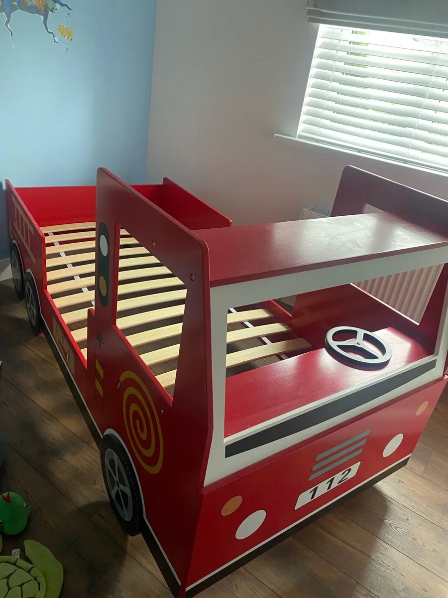 Fire engine children’s single bed size- like new - Image 2