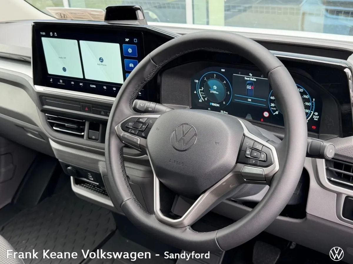 Volkswagen Transporter HIGHLINE AUTO 150BHP LWB *P - Image 2