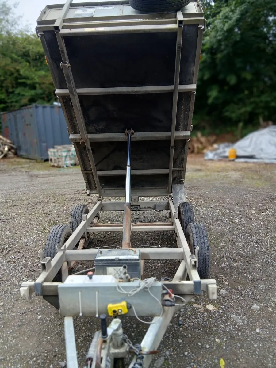 Ifor William 8x5 electric tipper trailer - Image 1