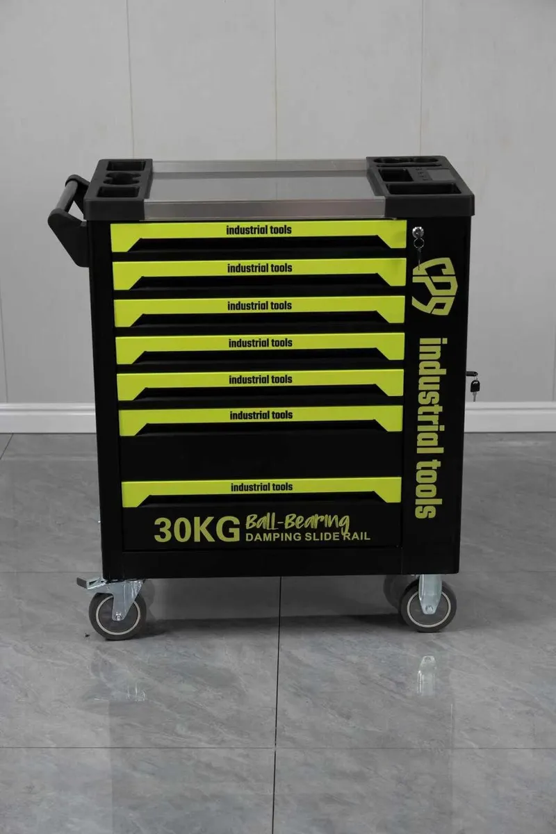 TOOL BOX 8 DRAWEr - Image 1