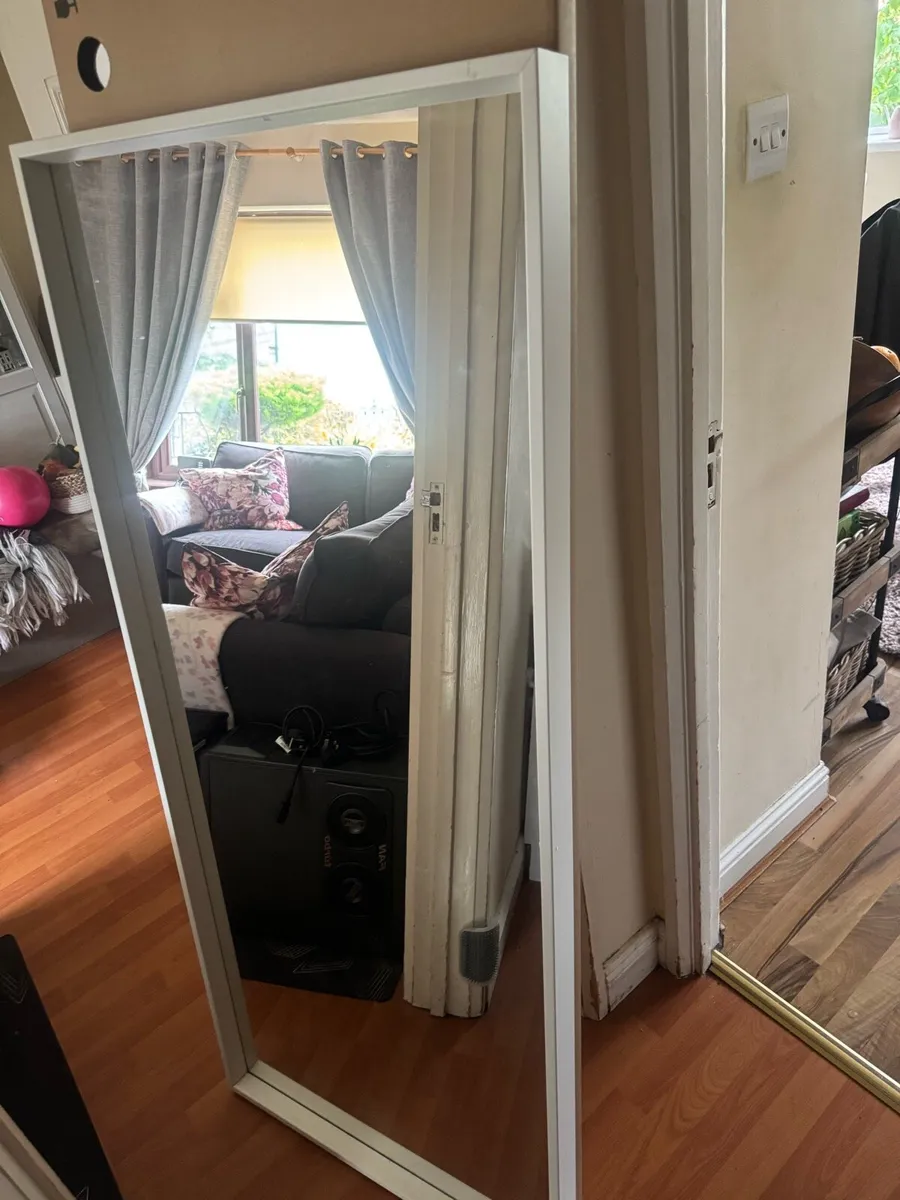 White mirror - Image 2