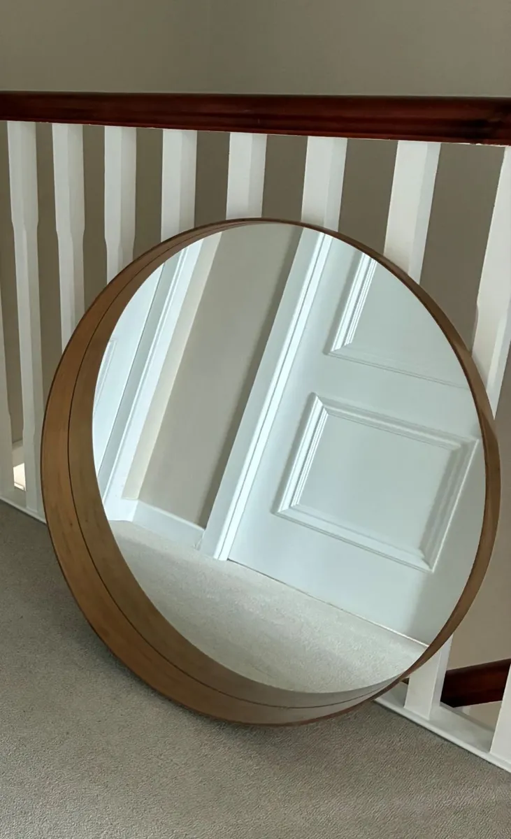Round Mirror - Image 2