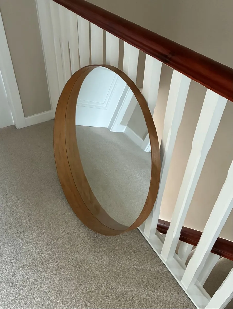 Round Mirror - Image 3