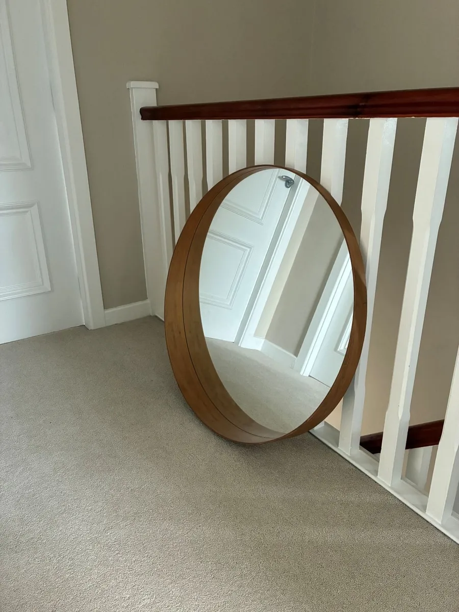 Round Mirror - Image 4