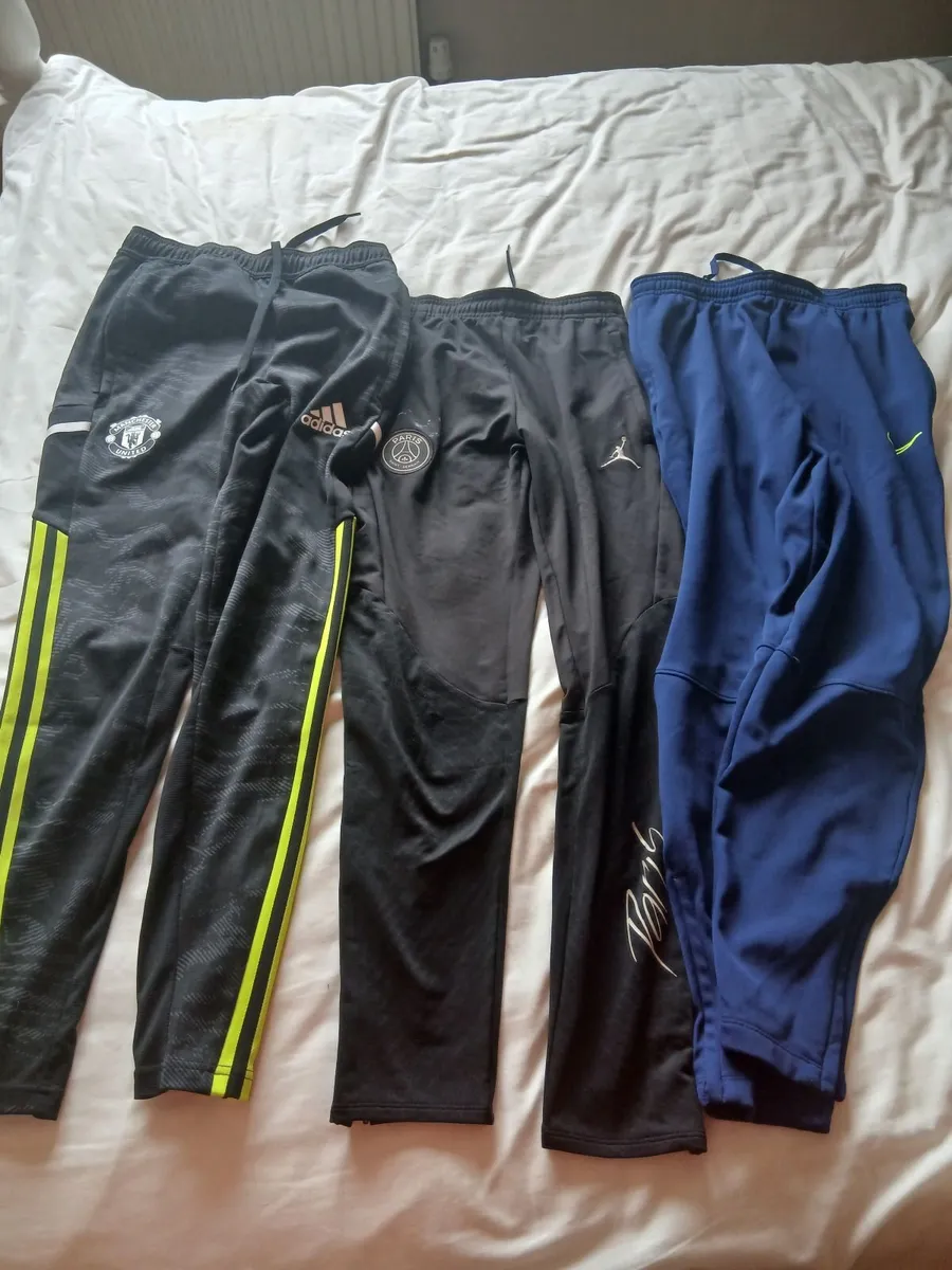 Boys Nike Tracksuits - Image 4