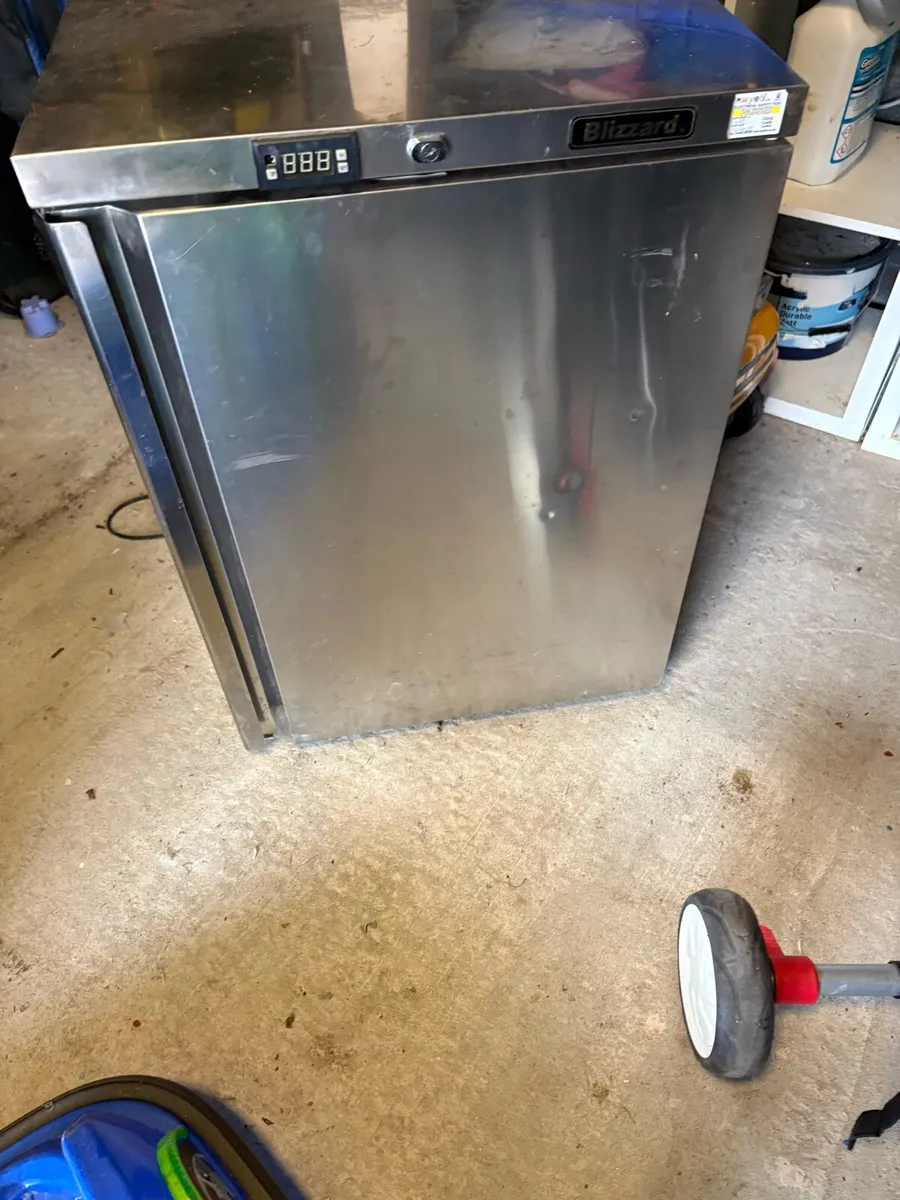 Commercial fridge - Image 3