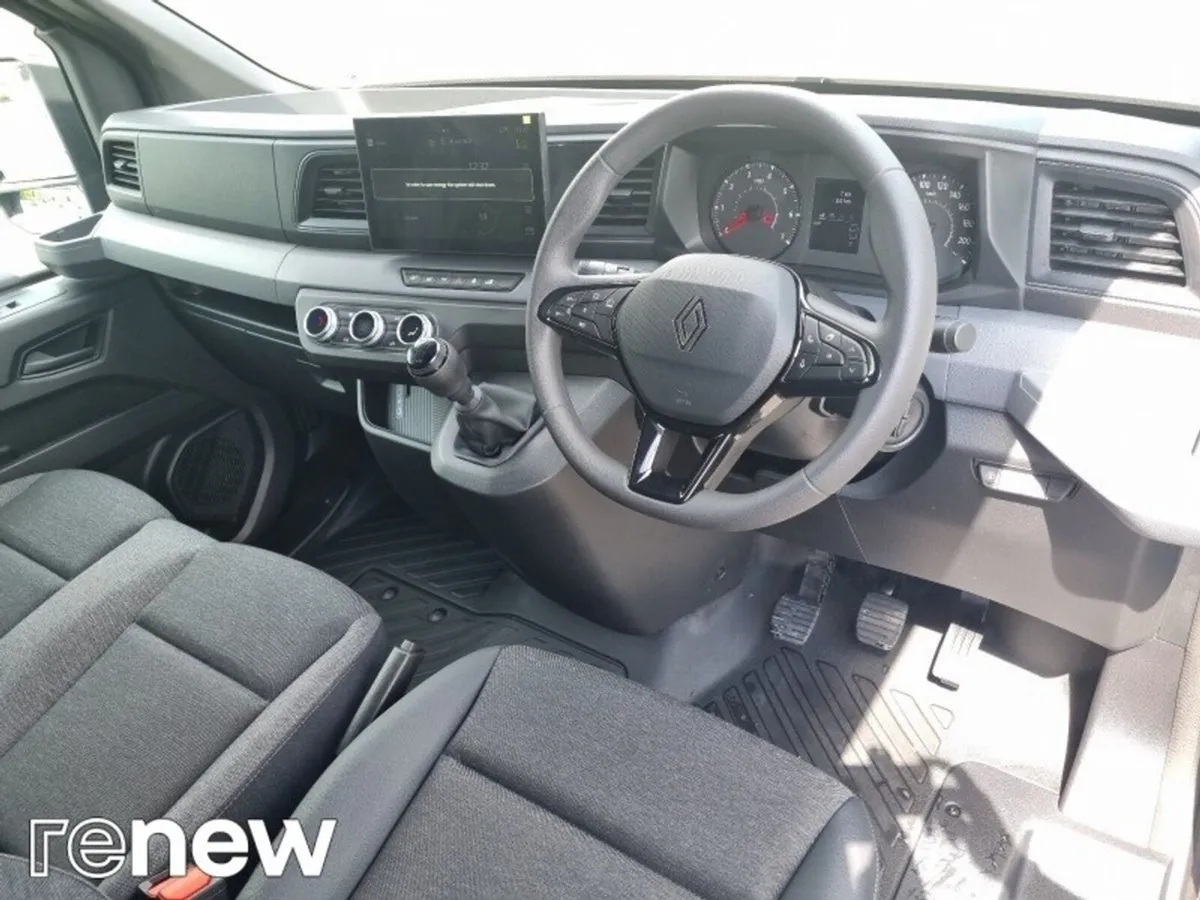 Renault Master MASTER VAN START LM35 150 H - Image 2