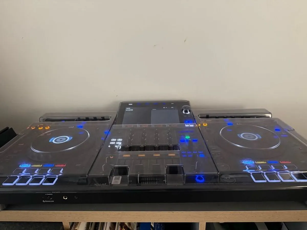 AlphaTheta XDZ-AZ, Original flight case and Dust Protector - Image 4