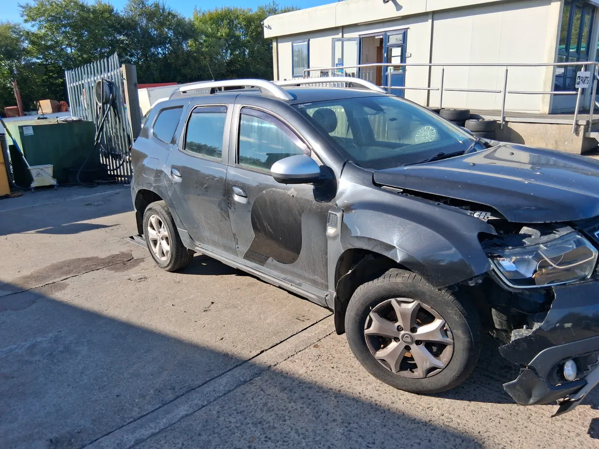 2019 DACIA DUSTER (for parts only) - Image 3