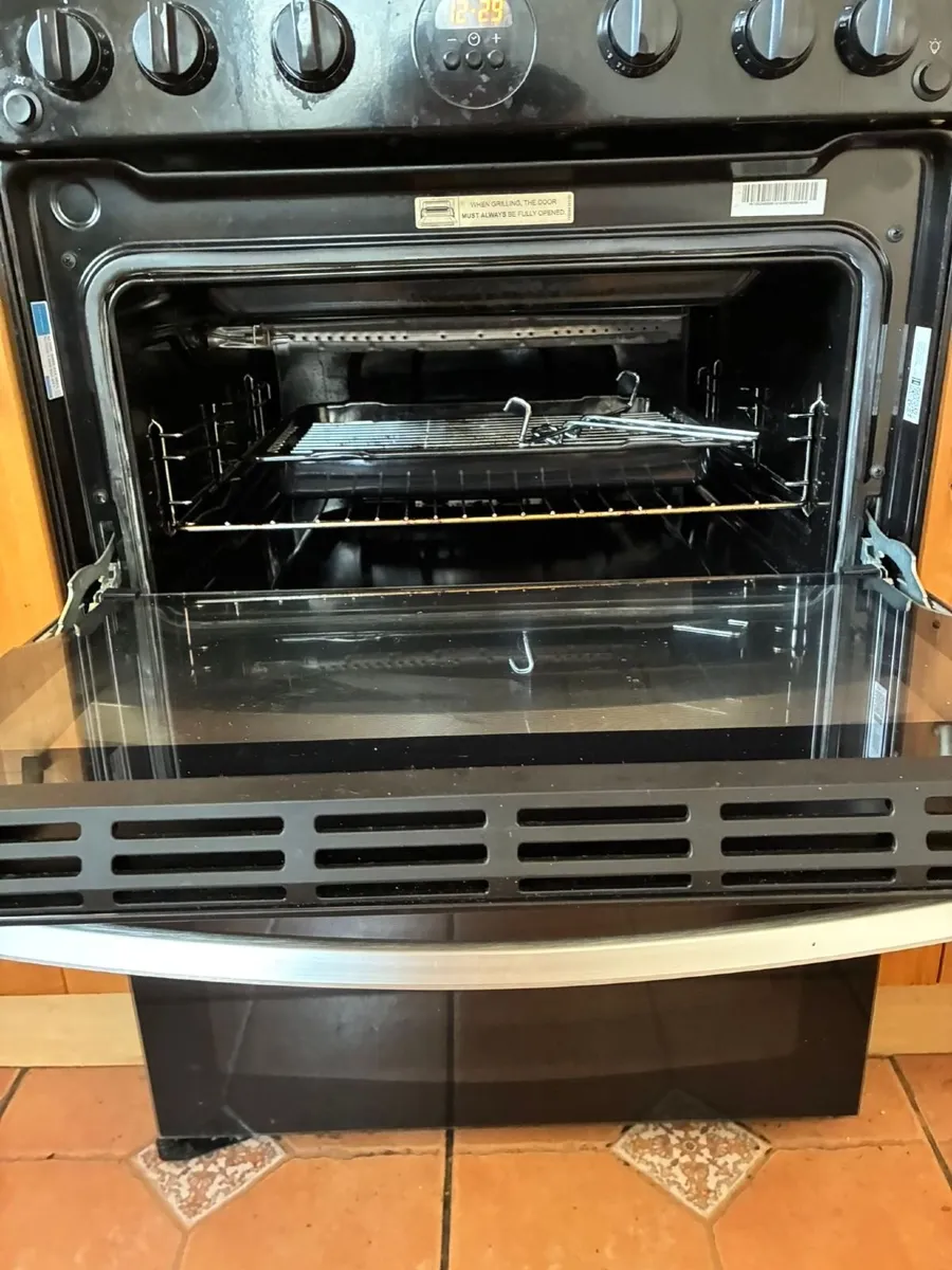 Cooker, Dishwasher, Fridge Freezer - Image 3