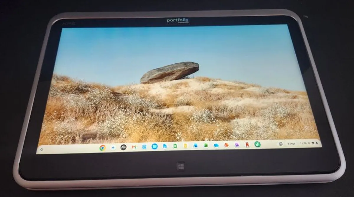 Dell XPS 12 Carbon Fibre Flip-Screen Touch Screen Laptop. i7, 16GB RAM, 256GB SSD, New Battery, ChromeOS Flex. Premium Chromebook Alternative - Image 3