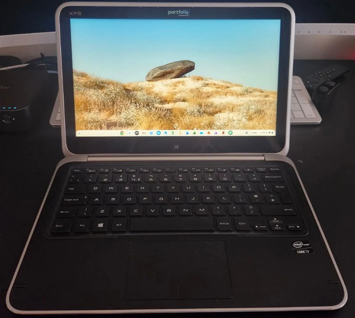 Dell XPS 12 Carbon Fibre Flip-Screen Touch Screen Laptop. i7, 16GB RAM, 256GB SSD, New Battery, ChromeOS Flex. Premium Chromebook Alternative - Image 1