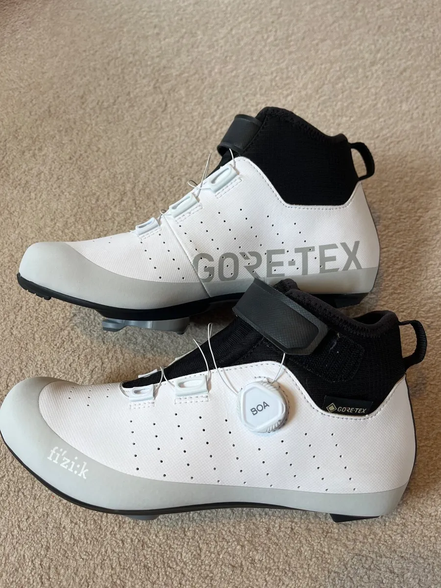 Fizik Tempo Artica R5 GTX Cycling Shoes (New) - Image 1