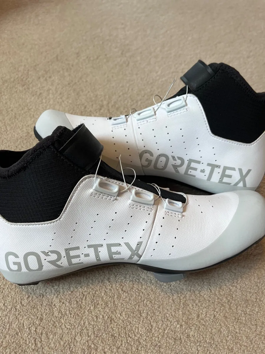 Fizik Tempo Artica R5 GTX Cycling Shoes (New) - Image 3