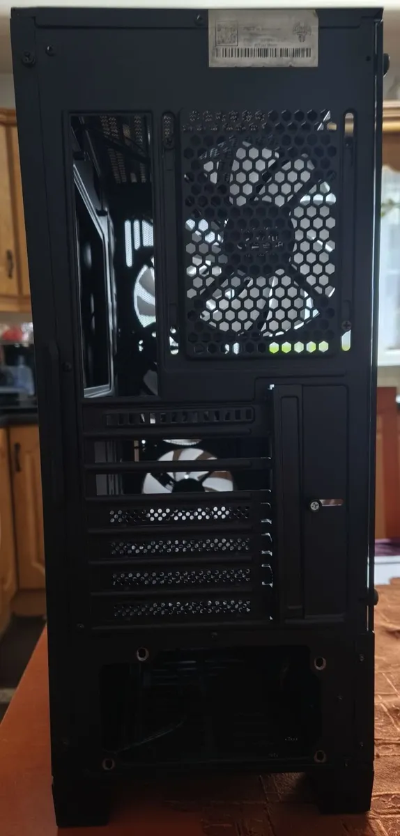 MSI MAG ATX PC Case w/ 4 Fans Tempered Glass - Image 2